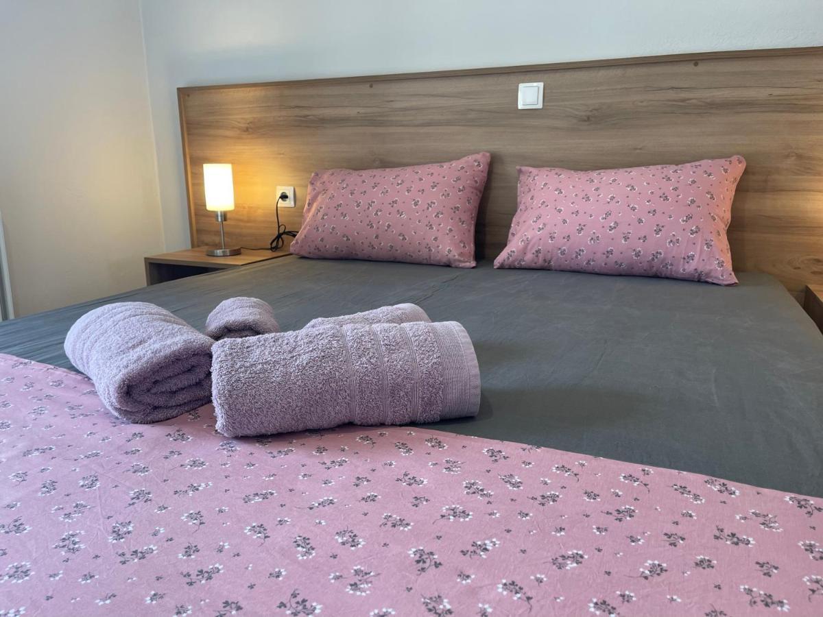 Litsa'S Apartment 伊古迈尼察 外观 照片